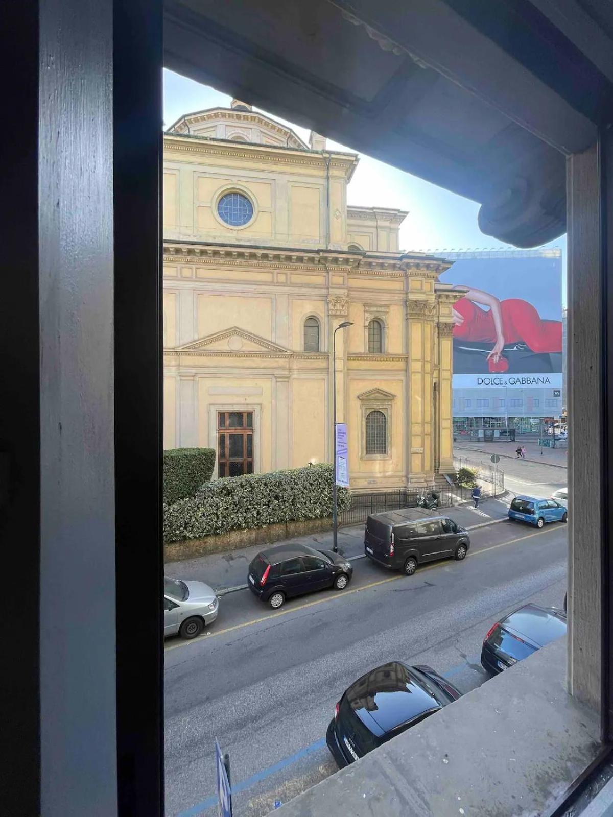 Ampio E Accogliente Bilocale - Fara 1, Porta Nuova Lägenhet Milano Exteriör bild